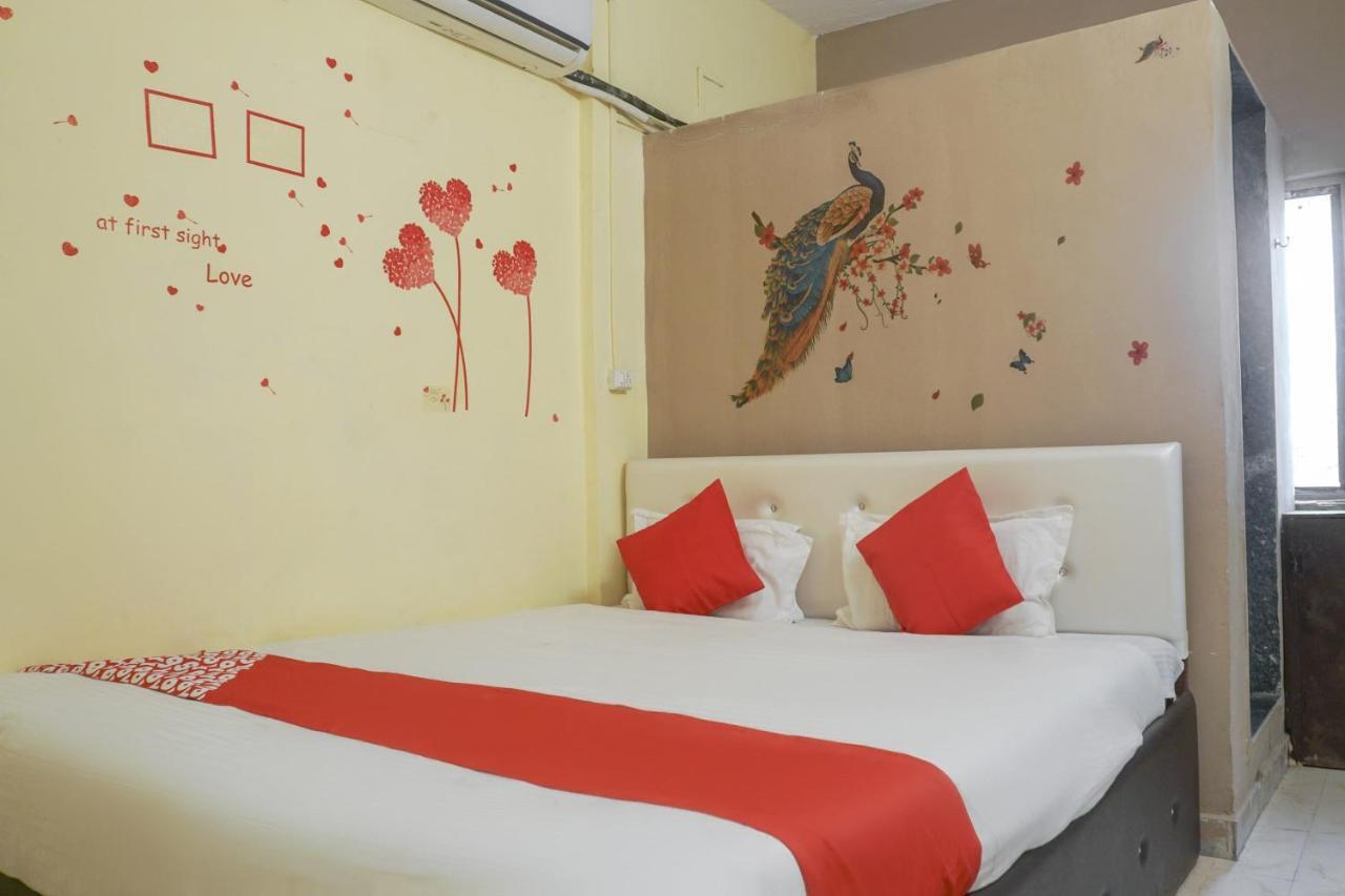 오요 74900 R K 호텔 Pimpri-Chinchwad 외부 사진