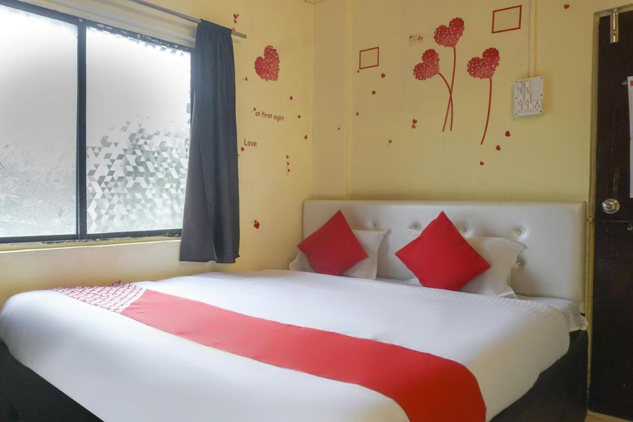 오요 74900 R K 호텔 Pimpri-Chinchwad 외부 사진